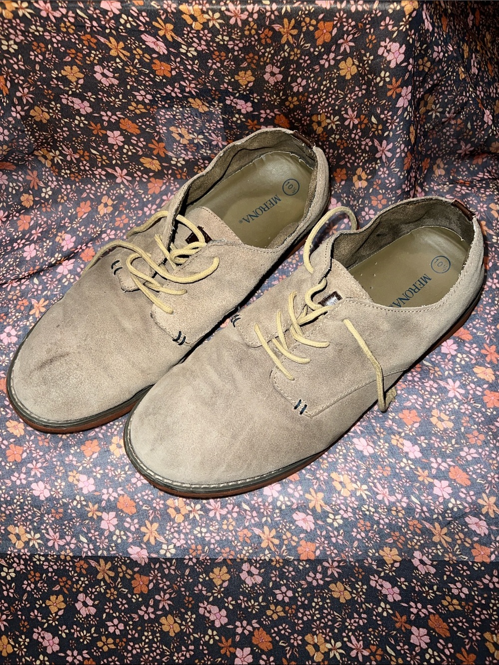 MEN’S CASUAL LACEUP SHOES (10.5)